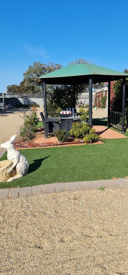 Cameo Inn Motel West Wyalong Eksteriør bilde