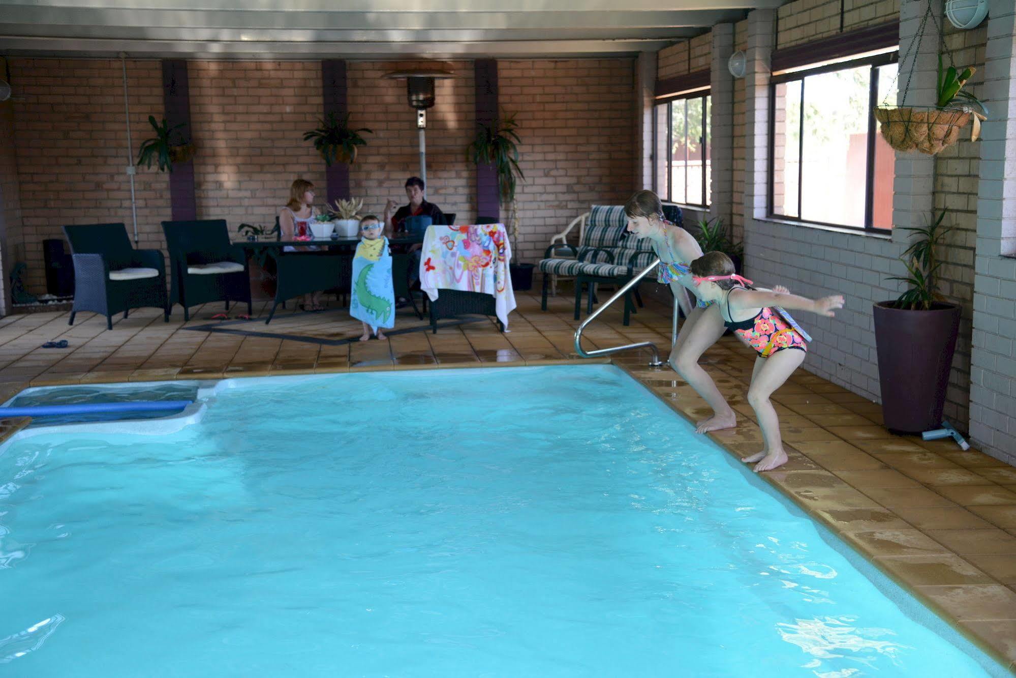 Cameo Inn Motel West Wyalong Eksteriør bilde